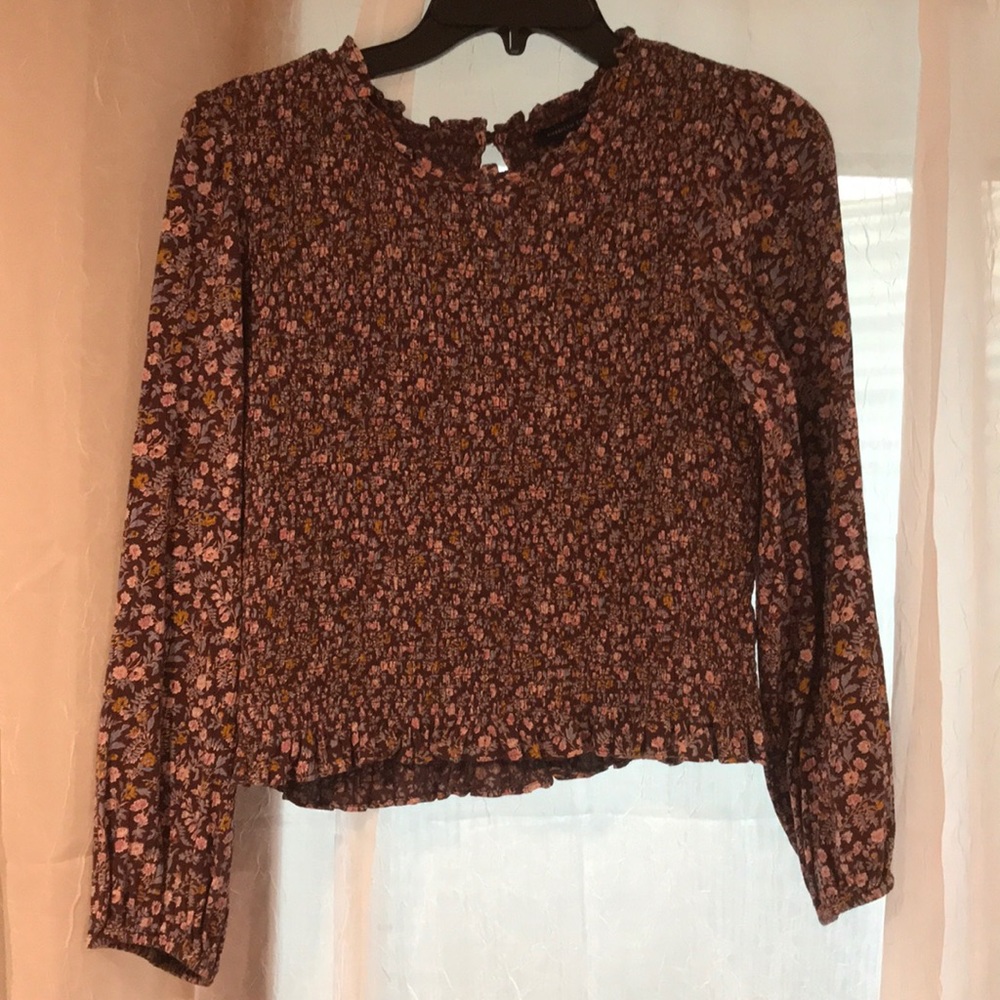 AEO brown flowered blouse